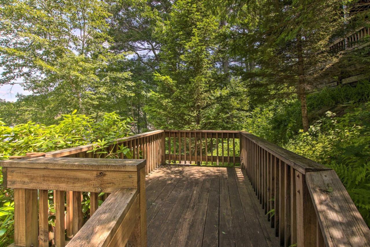 Waterfront New England House On Wickaboag Lake! West Brookfield Exterior photo