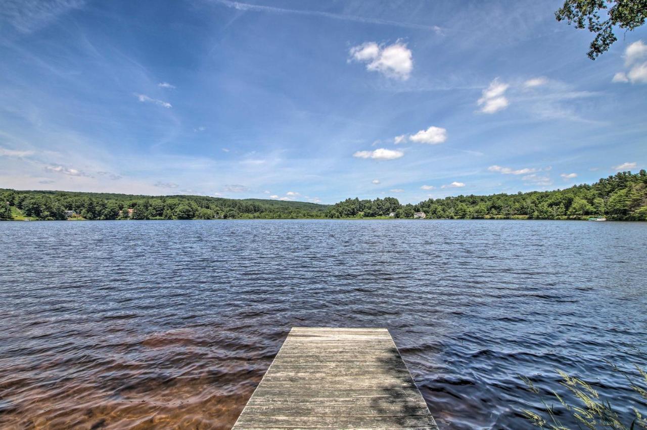 Waterfront New England House On Wickaboag Lake! West Brookfield Exterior photo